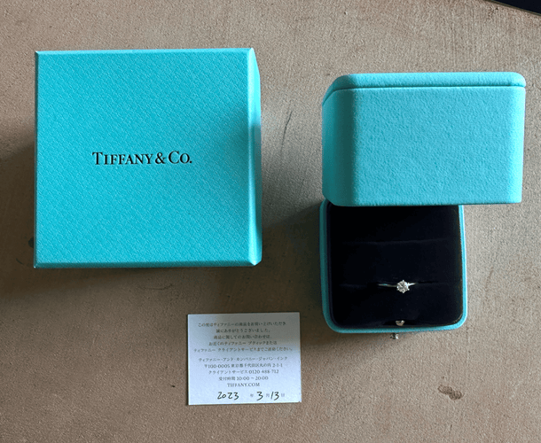 Bague 47.5 Tiffany & Co - Bague solitaire en platine et diamant 58 Facettes Tiffany setting 0.27