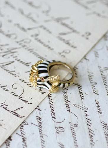 Bague 47 Frascarolo - Bague zèbre en or jaune, émail, rubis et diamants 58 Facettes
