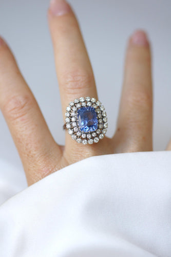 Bague 57 Bague saphir de Ceylan en or blanc et diamants 58 Facettes