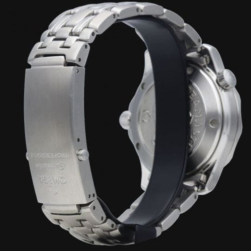 Montre Omega - Montre Seamaster Diver 300M en acier 58 Facettes MT48122