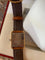 https://cdn.shopify.com/s/files/1/0647/1470/3075/files/Montre_de_Luxe_Signee_-_Montre_Cartier_Tank_Solo_Diamants_Acier_Or_Jaune_-_Joaillerie_Paris_-_Les_Pierres_de_Julie_3.jpg?v=1789661834