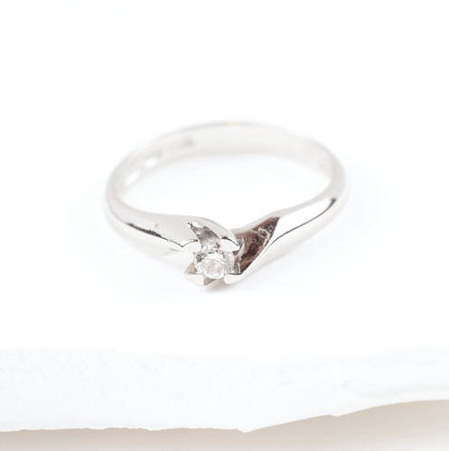 Bague 53 Bague solitaire en or blanc et diamant 0,10 ct 58 Facettes 159/24SL2