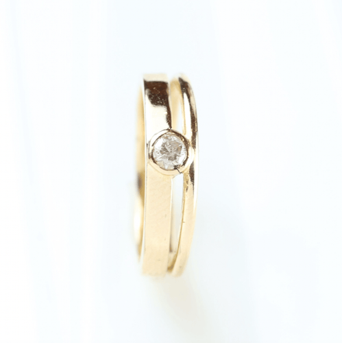 Bague 51 Bague solitaire en or jaune 18K et diamant 0,16 ct 58 Facettes 159/24SL3
