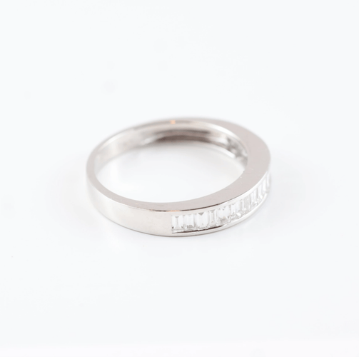 Bague 55 Alliance demi-tour en or blanc et diamants baguette 58 Facettes 131370A
