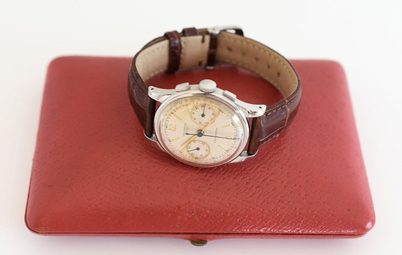 Universal Genève Uni-Compax 1940 Réf. 22551.jpg 27.jpg