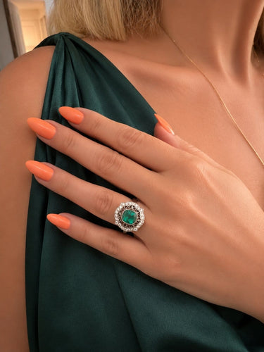 Bague 57 Bague cocktail en platine, émeraude de Colombie et diamants 58 Facettes 50524
