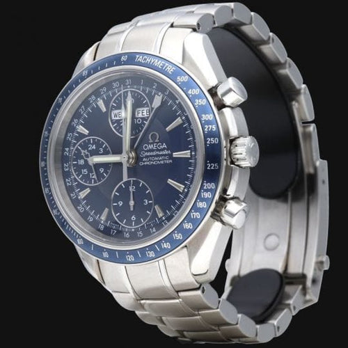Montre Omega - Montre Speedmaster Day-Date Chronograph 40 mm en acier 58 Facettes MT47396