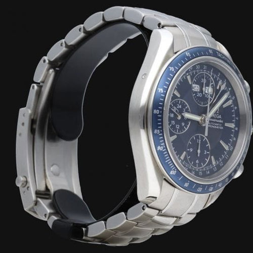 Montre Omega - Montre Speedmaster Day-Date Chronograph 40 mm en acier 58 Facettes MT47396