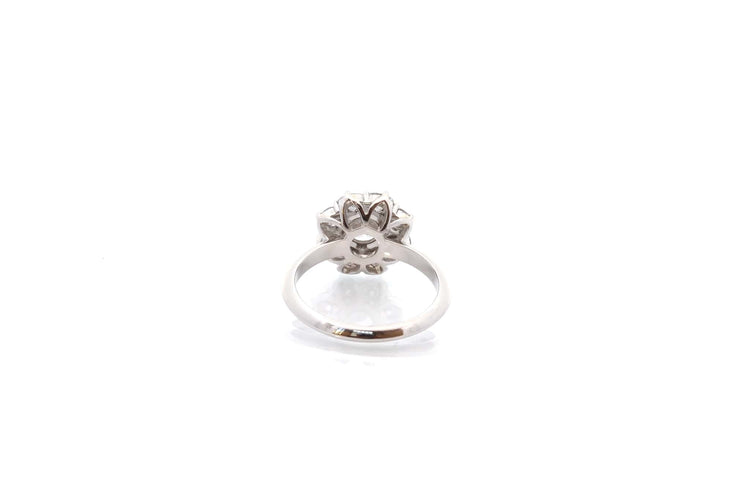 Bague 53 Bague marguerite en platine avec diamants 1 ct et 1,16 ct 58 Facettes 26583-26658