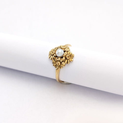 Bague 52 Bague florale en or jaune 18 carats et perle 58 Facettes 38009