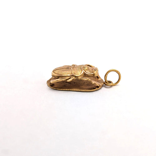 Pendentif Pendentif scarabée égyptien en or jaune 18 carats 58 Facettes 37995