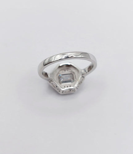 Bague 53 Bague tank Art déco en or blanc 18k et diamants 58 Facettes A07798