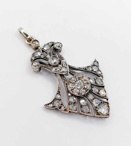 Pendentif Art déco - Pendentif palmette en or blanc et diamants 58 Facettes A07799