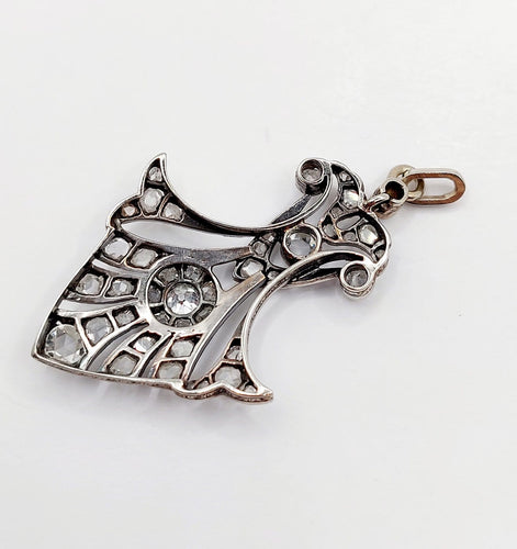Pendentif Art déco - Pendentif palmette en or blanc et diamants 58 Facettes A07799