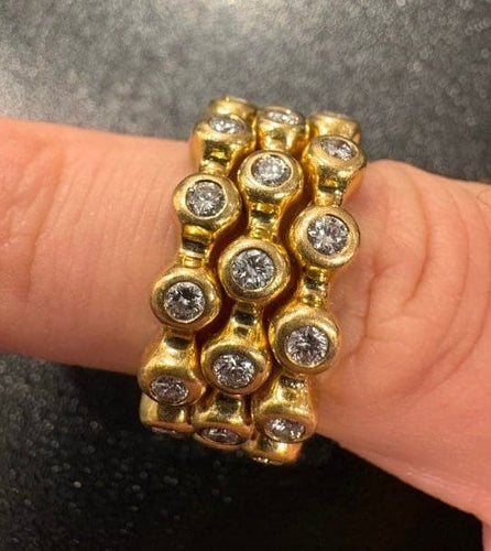 Bague 53 CHANEL - Bague trois anneaux en or jaune et diamants 58 Facettes BAGUE-CHANEL