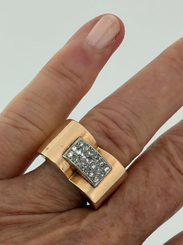 Bague 53 Bague Tank en or jaune, platine et diamants 58 Facettes LOT 8123