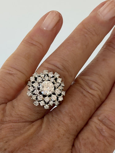 Bague 51 Fleur - Bague en or jaune 18K et diamants 2,27 ct 58 Facettes LOT 8108