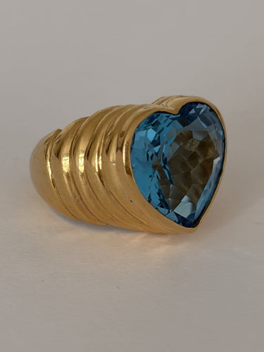 Bague 59 Bague cœur en or jaune et topaze bleue 58 Facettes LOT 8080