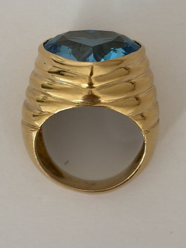 Bague 59 Bague cœur en or jaune et topaze bleue 58 Facettes LOT 8080