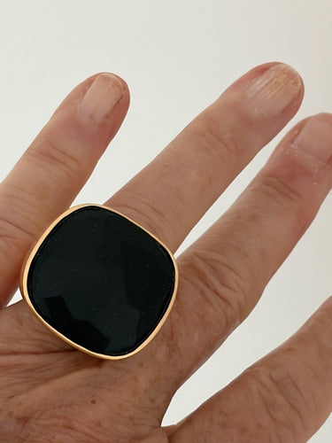 Bague 53 Bague chevalière en or jaune 18 ct et onyx 58 Facettes LOT 8078