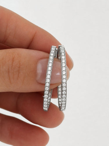 Boucles d'oreilles Boucles d'oreilles créoles ovales en or gris et diamants 58 Facettes LOT 8074
