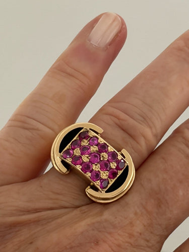 Bague 51 Bague chevalière en or jaune et rubis synthétiques 58 Facettes LOT 8026