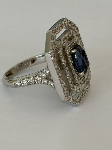 Bague 52 Bague en or gris avec saphir et diamants 58 Facettes LOT 8015