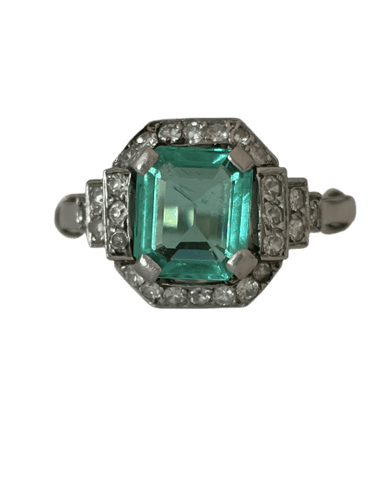 Bague 52 Bague en platine, émeraude naturelle et diamants 58 Facettes LOT 8007