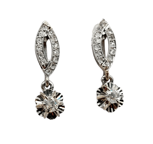 Art déco - Dormeuses en or blanc 18k, platine et diamants