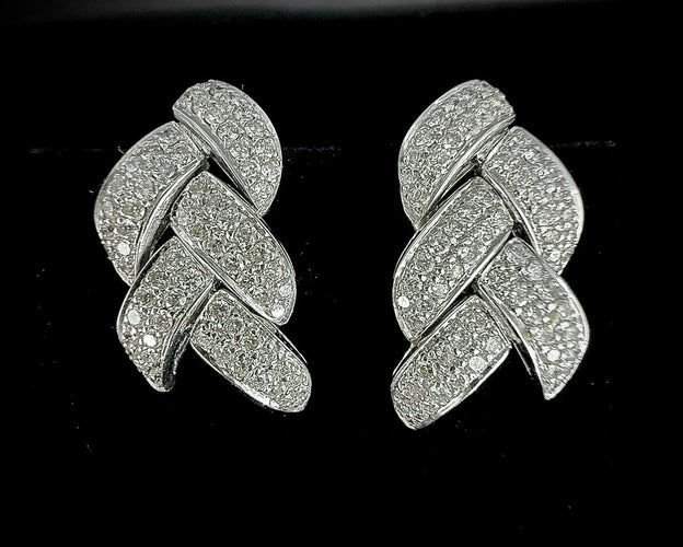 Boucles d'oreilles Boucles d'oreilles clips en or blanc 18 carats et diamants 58 Facettes Boucles 002