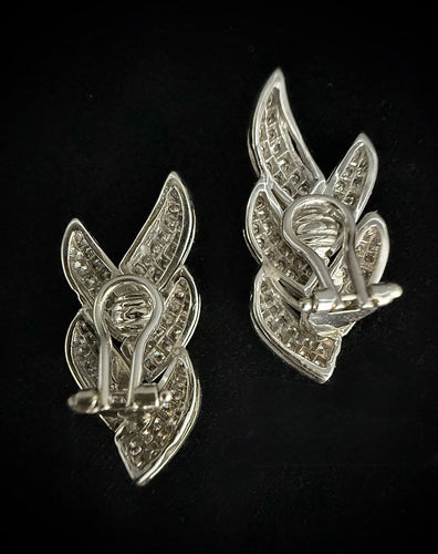 Boucles d'oreilles Boucles d'oreilles clips en or blanc 18 carats et diamants 58 Facettes Boucles 002