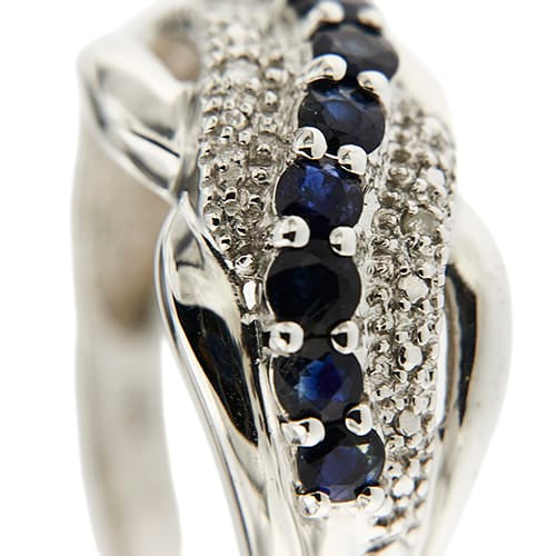https://ledial.it/app/uploads/2026/09/38293-anello-oro-fascia-zaffiri-diamanti_51.jpg