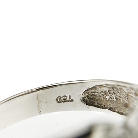 https://ledial.it/app/uploads/2026/09/38293-anello-oro-fascia-zaffiri-diamanti_13.jpg
