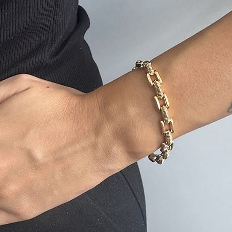 https://ledial.it/app/uploads/2026/09/40214-bracciale-oro-tank_51.jpg