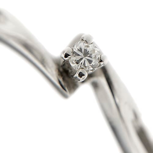 https://ledial.it/app/uploads/2026/09/26507-anello-oro-solitario-contrarie-diamante-brillante_51.jpg