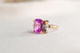 https://cdn.shopify.com/s/files/1/0963/7950/2920/files/bague-de-style-art-deco-en-or-jaune-18-carats-sertie-d-un-saphir-verneuil-synthetique-rose-et-de-diamants-taille-rose-bague-femme.jpg?v=1790072158