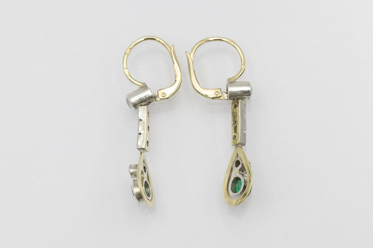 Boucles d'oreilles Boucles d'oreilles pendantes en or jaune, diamants et émeraudes 58 Facettes 13601