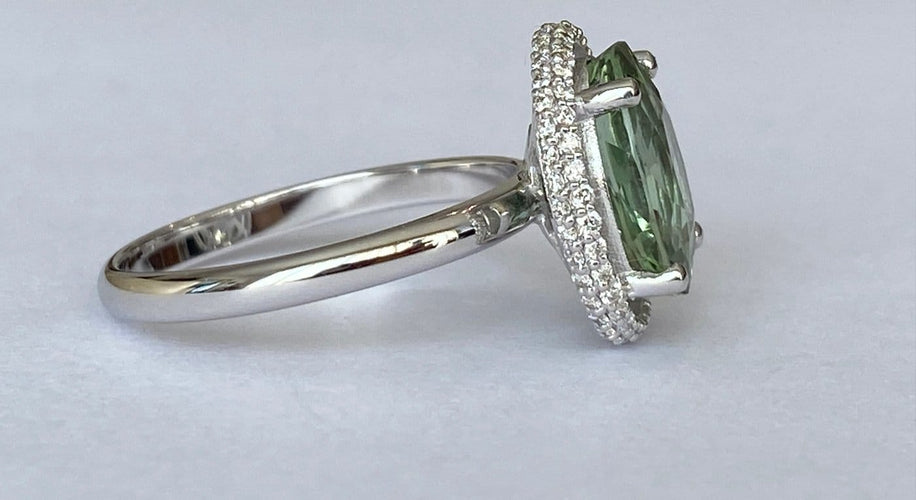 Bague 54 Bague cocktail en or blanc 18k, tourmaline et diamants 58 Facettes ring