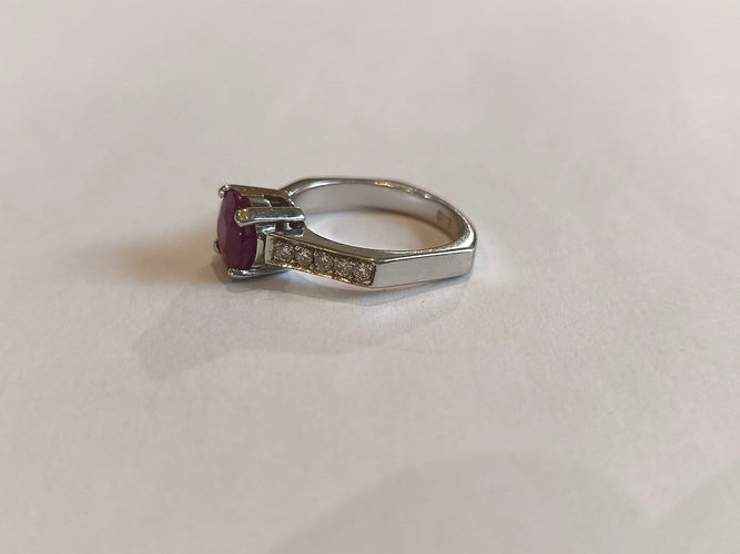 Bague 53 Bague en or blanc, rubis et diamants 58 Facettes 00771