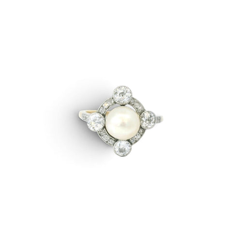 Bague 50 Bague en or bicolore, perle et diamants, vers 1900 58 Facettes 156