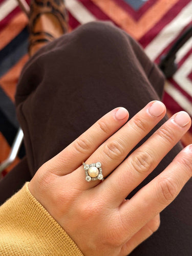 Bague 50 Bague en or bicolore, perle et diamants, vers 1900 58 Facettes 156