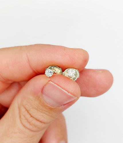 Boucles d'oreilles Puces d'oreilles vintage en or blanc 18k et diamants 58 Facettes A07835
