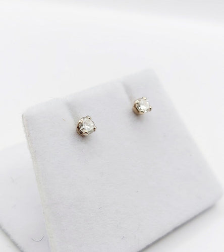 Boucles d'oreilles Puces d'oreilles vintage en or blanc 18k et diamants 58 Facettes A07835