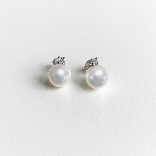 akoya-pearl-diamond-earrings-18k-white-gold-underwater-4.jpg