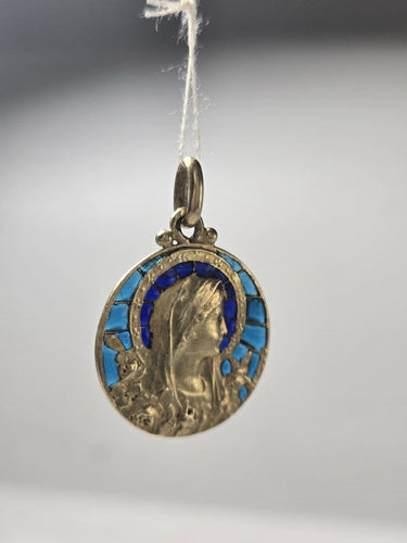 Pendentif Becker - Médaille Art nouveau en or jaune et émail plique-à-jour 58 Facettes Pendentif-07