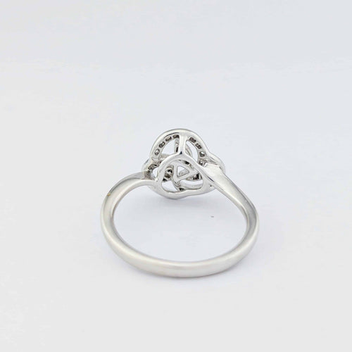 Bague 51 Bague en or blanc 18 carats et diamants 58 Facettes 33734