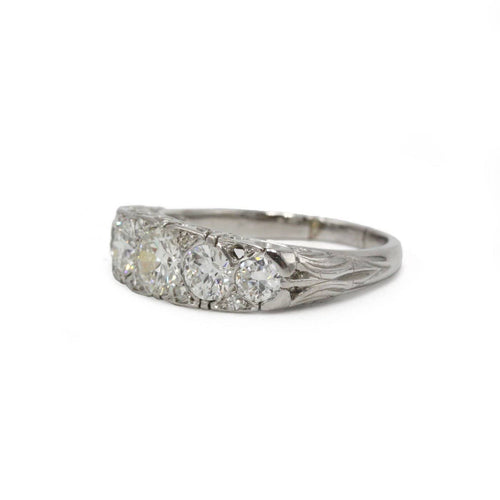 Bague 53 Bague jarretière Art déco en platine 950 et diamants 58 Facettes SA084