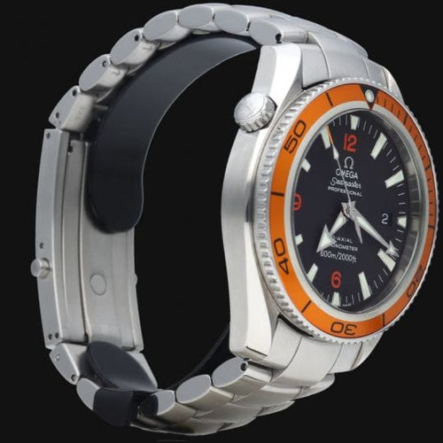 Montre Omega Seamaster Planet Ocean 600M - Montre en acier 58 Facettes MT48146