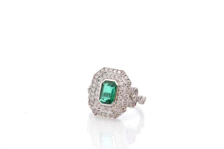 Bague 53 Bague en platine avec émeraude 1,70 ct et diamants 0,80 ct 58 Facettes 26871-26634