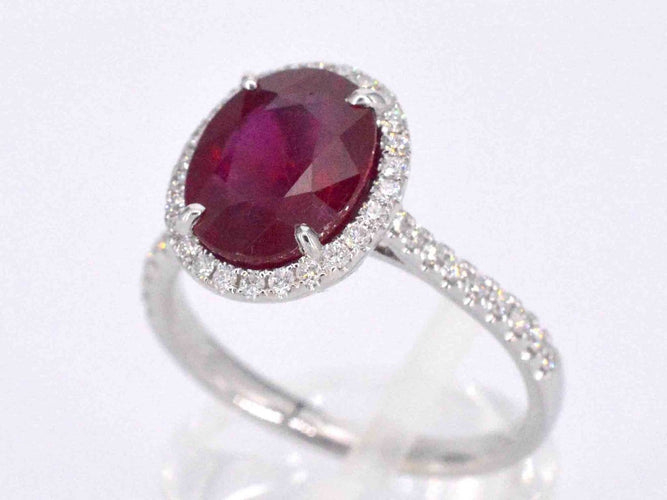 Bague 53 Bague halo en or blanc, diamants et rubis 58 Facettes 1027